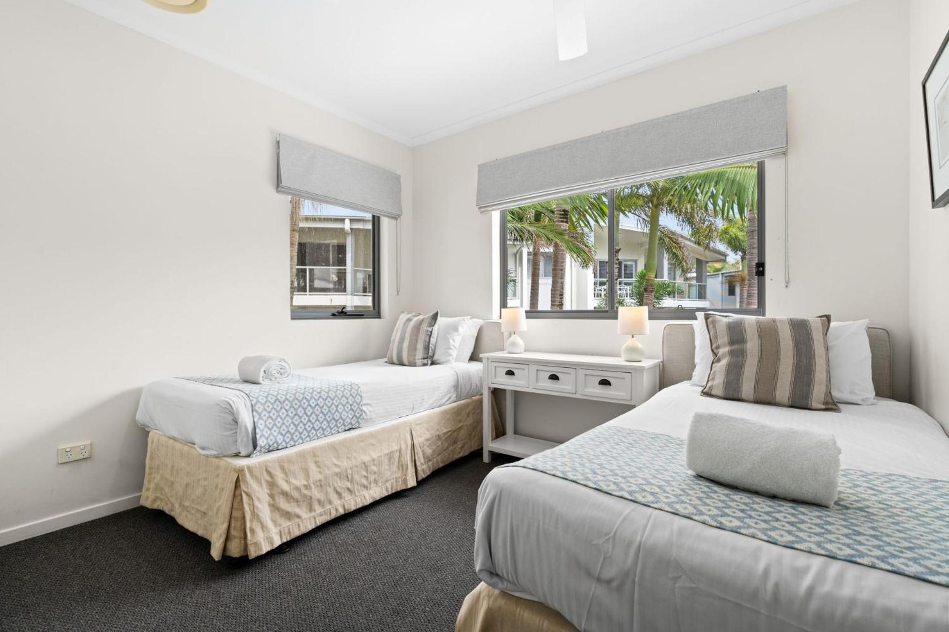Belle Escapes 3 Bedroom Villa With Private Rooftop Spa Coolum Beach Extérieur photo